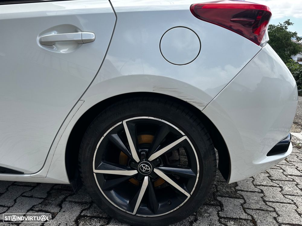 Toyota Auris 1.4 D-4D Comfort+Pack Techno - 34