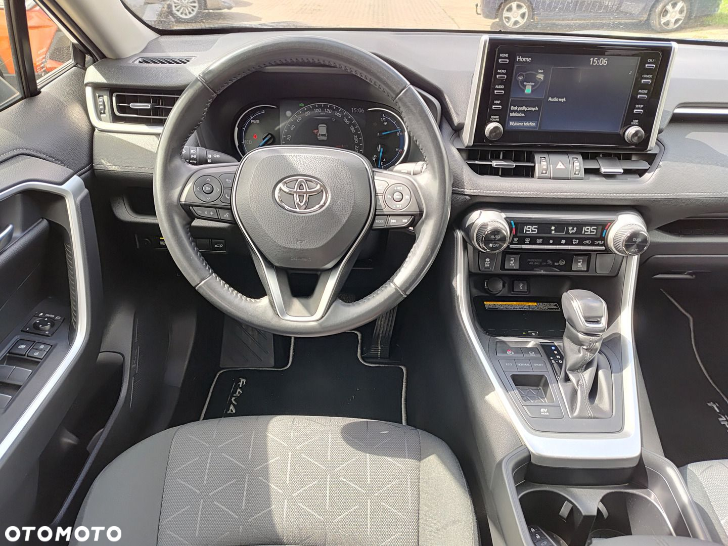 Toyota RAV4 - 12