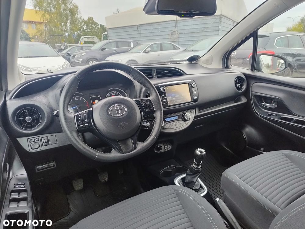 Toyota Yaris 1.5 Selection - 8