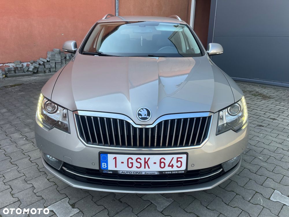 Skoda Superb 2.0 TDI Exclusive - 4