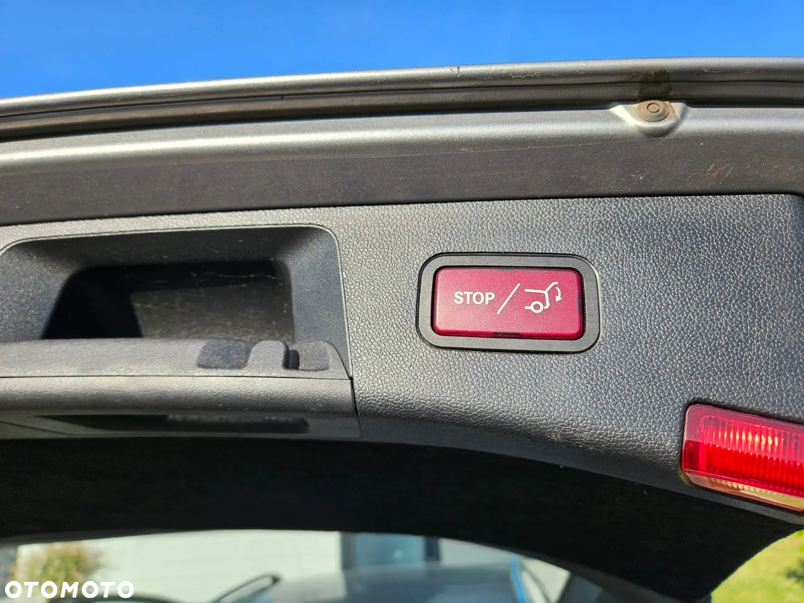 Mercedes-Benz Klasa E 200 T CDI 7G-TRONIC Avantgarde - 16