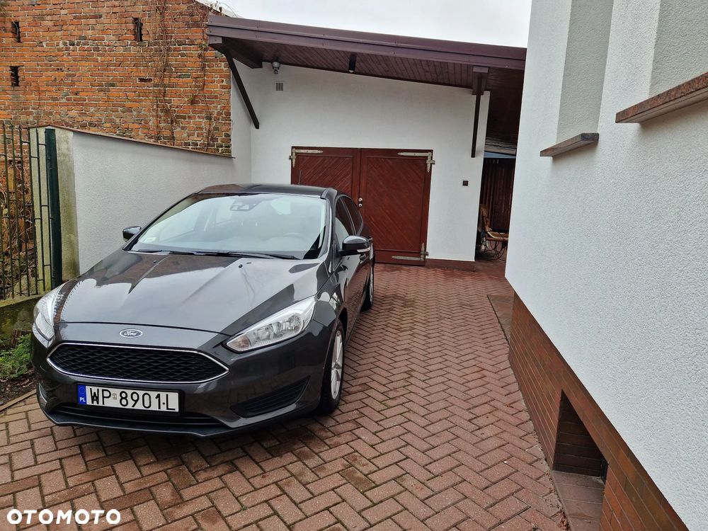 Ford Focus 1.6 Trend - 4