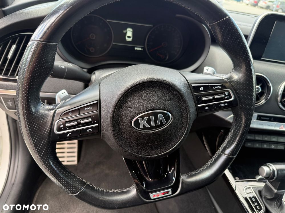 Kia Stinger 2.0 T-GDI GT Line - 16