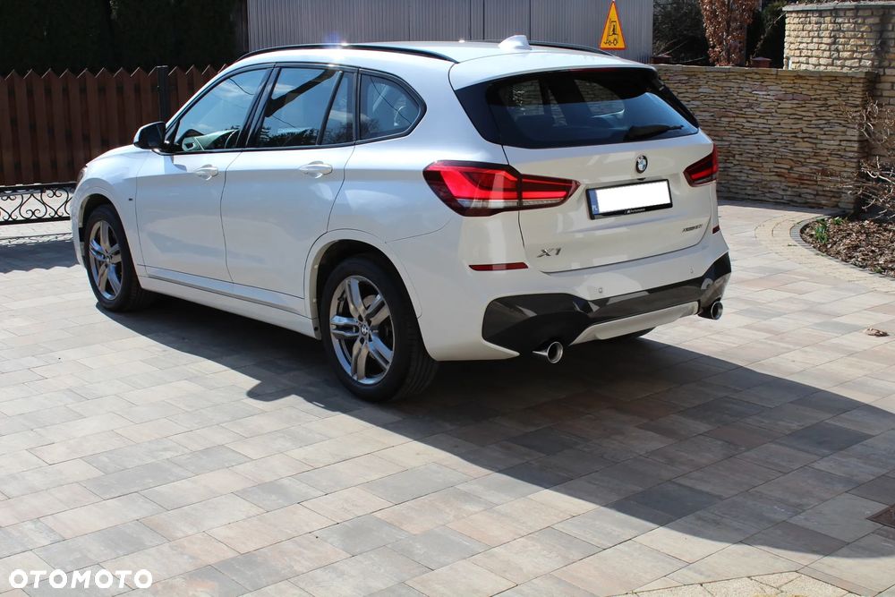 BMW X1 xDrive20i M Sport - 8