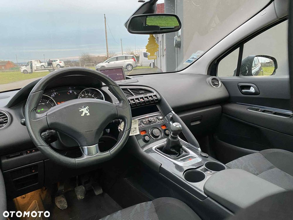 Peugeot 3008 HDi 150 Allure - 16