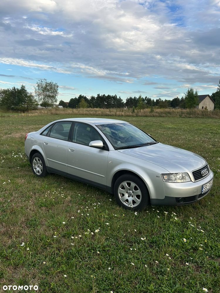 Audi A4 Limousine