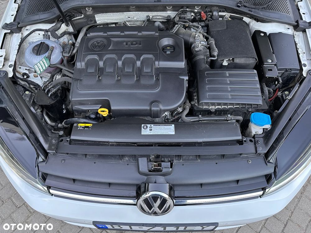 Volkswagen Golf 1.6 TDI BMT Comfortline - 9