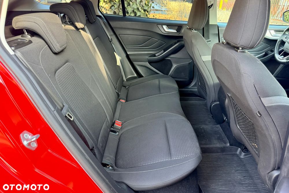 Ford Focus - 20