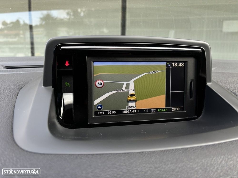Renault Mégane Coupe 1.5 dCi Bose Edition SS - 19