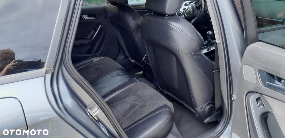 Audi A4 Avant - 27