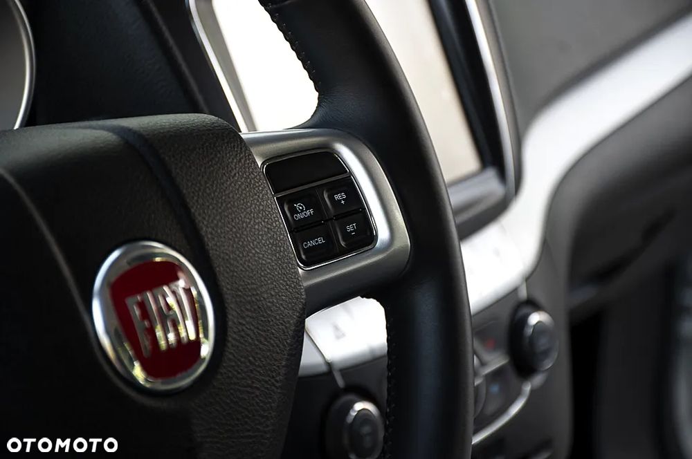 Fiat Freemont 2.4 16V VVT Automatik Lounge - 26