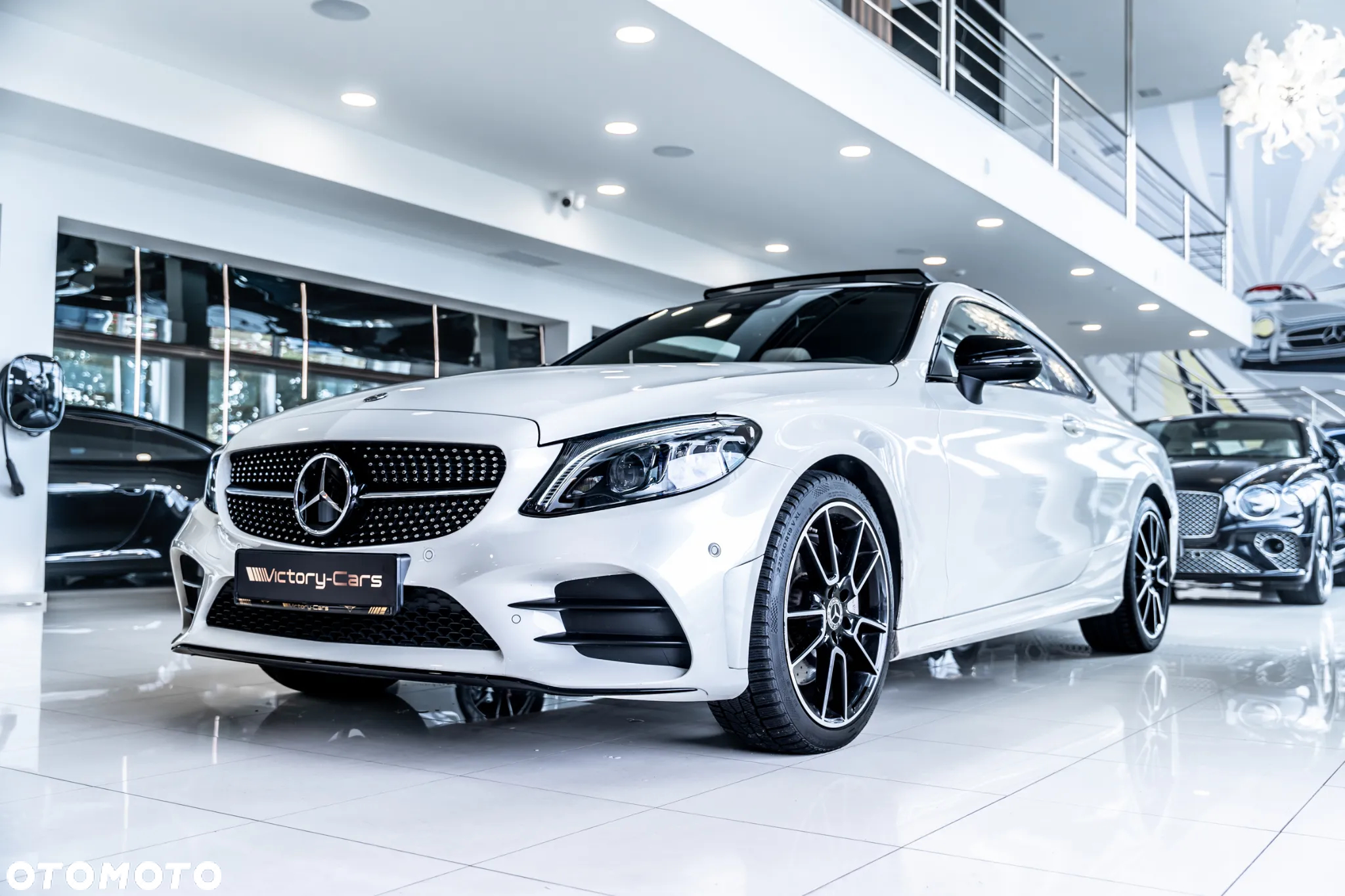 Mercedes-Benz Klasa C 300 9G-TRONIC - 6