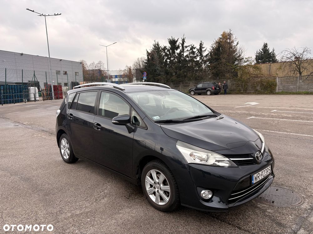 Toyota Verso 1.8 Premium 7os - 1