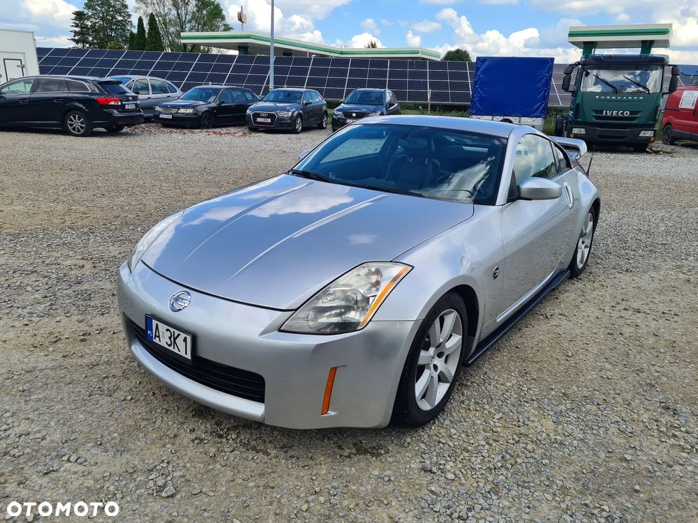 Nissan 350 Z - 2