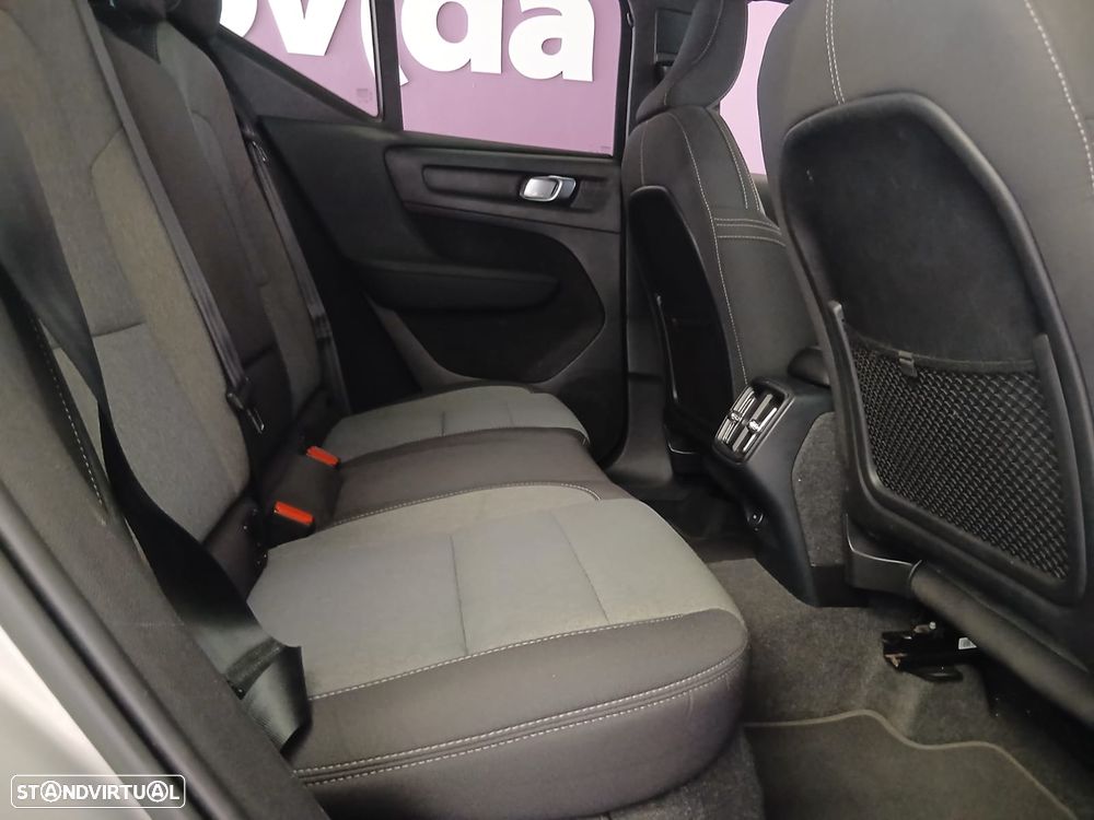 Volvo XC 40 1.5 T2 Plus Dark Auto - 13