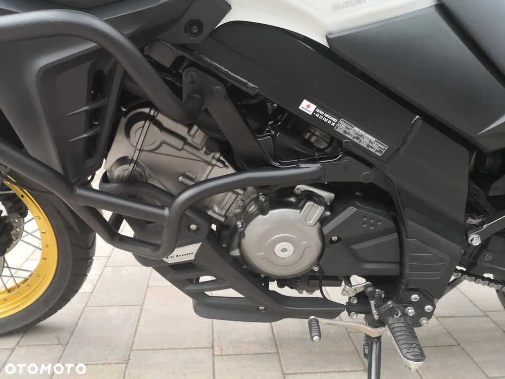 Suzuki V-STROM - 7