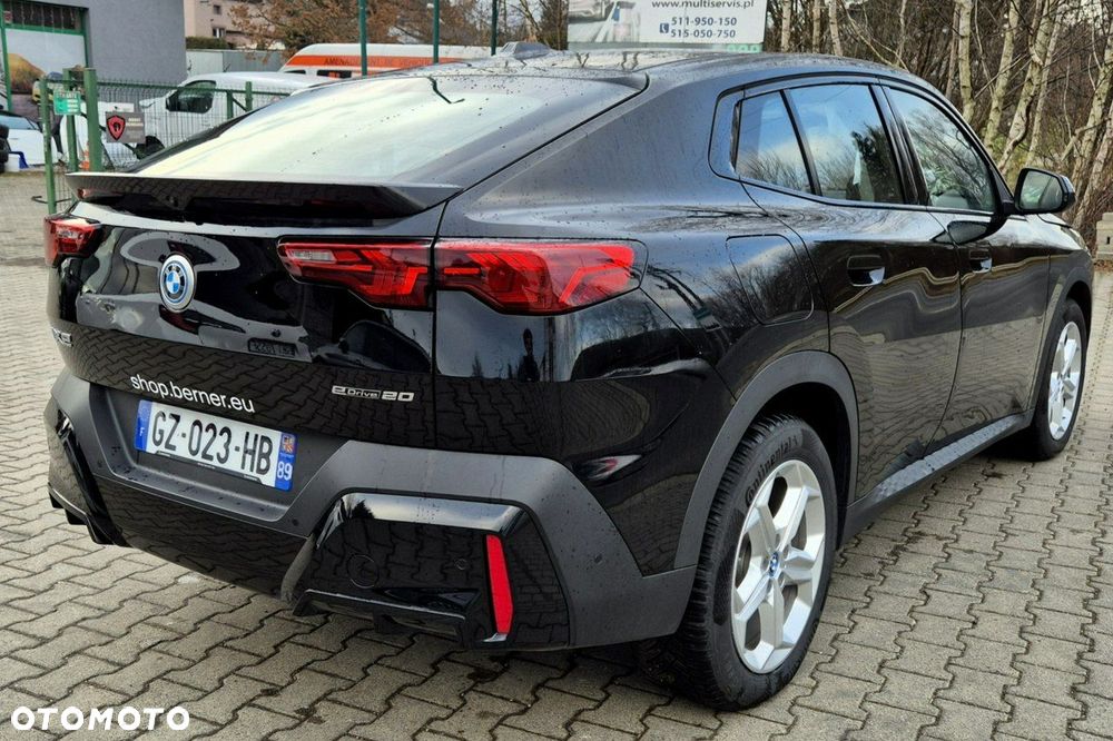 BMW iX2 eDrive20 66.5kWh - 3