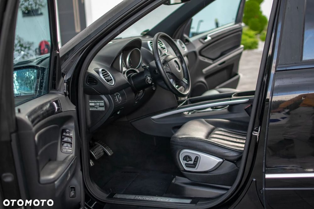 Mercedes-Benz ML - 32