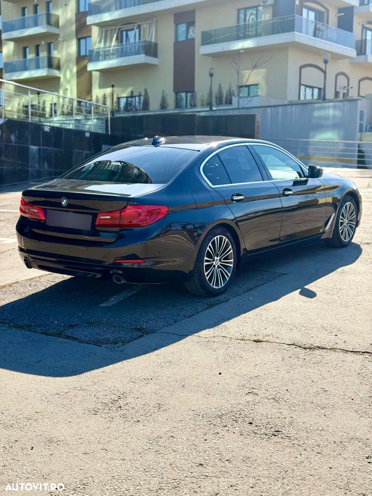 BMW Seria 5 520d Aut. Luxury Line - 2