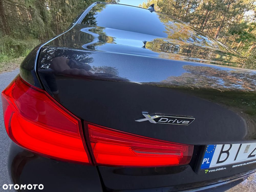 BMW Seria 5 530i xDrive M Sport sport - 12