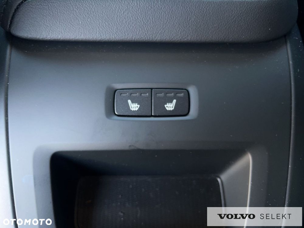 Volvo V60 B4 B Plus Dark - 22