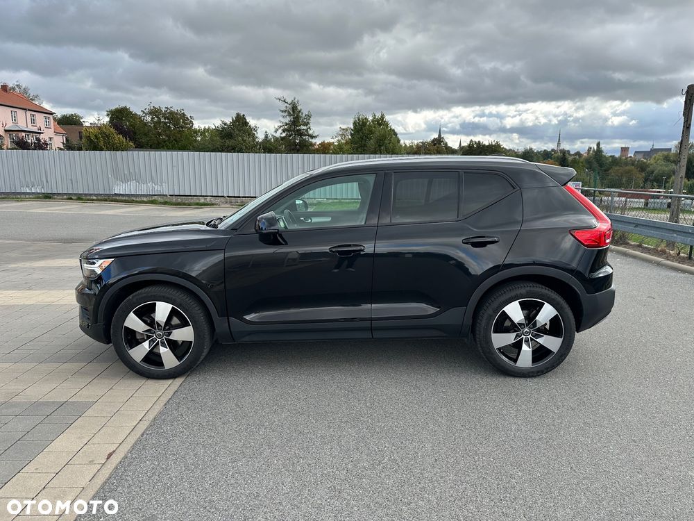 Volvo XC 40 T5 AWD Geartronic Momentum - 4