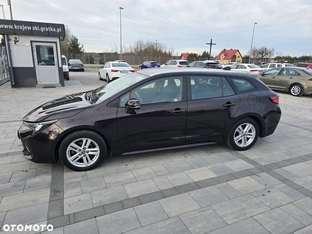 Toyota Corolla ver-1-8-hybrid-comfort - 9