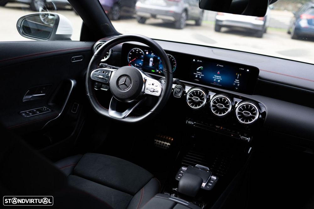 Mercedes-Benz CLA 250 e Shooting Brake AMG Line - 2