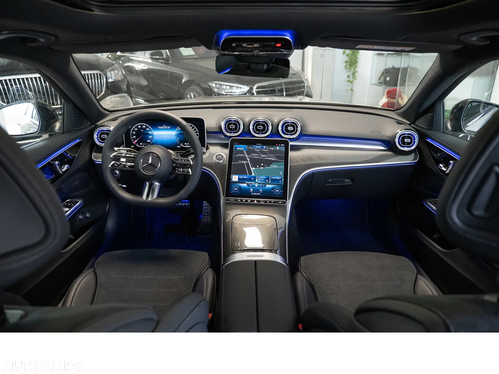 Mercedes-Benz C 300 e 4Matic 9G-TRONIC AMG Line - 24