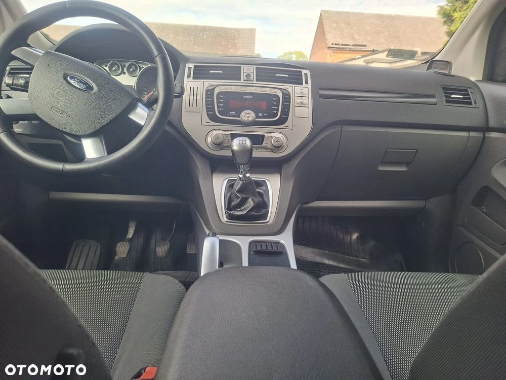 Ford Kuga - 14