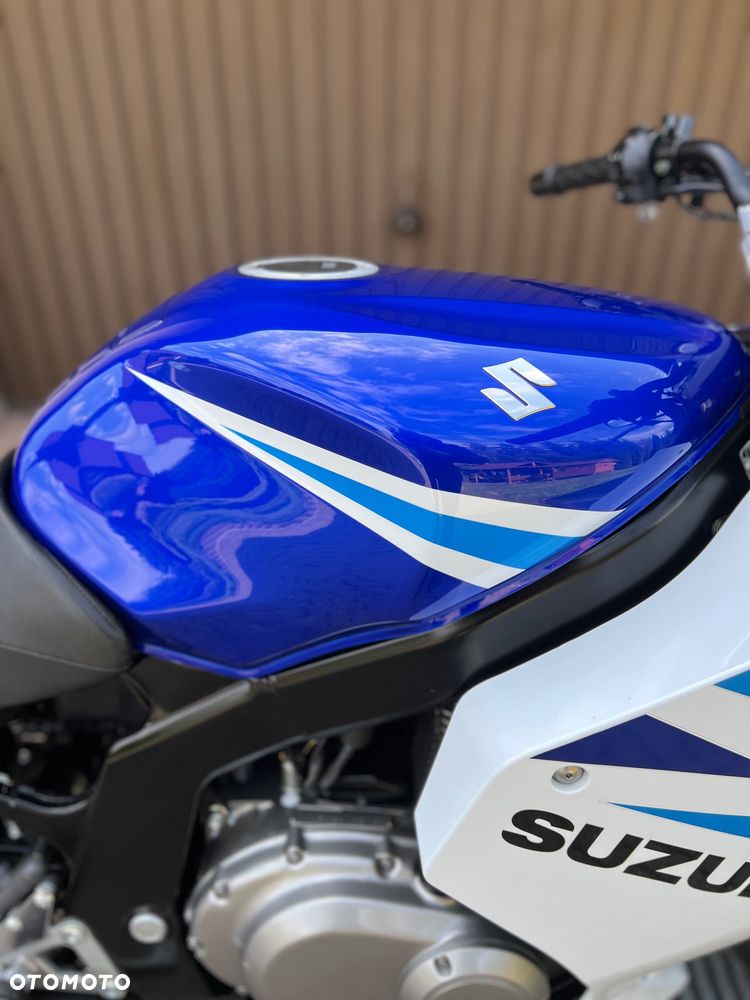 Suzuki GS - 3
