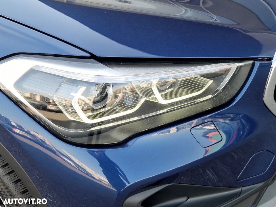 BMW X1 xDrive20i AT - 10