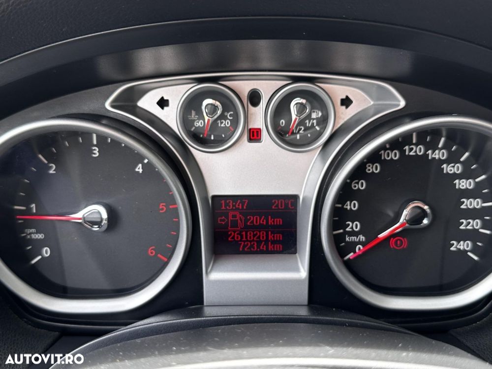 Ford Kuga 2.0 TDCi Titanium - 9