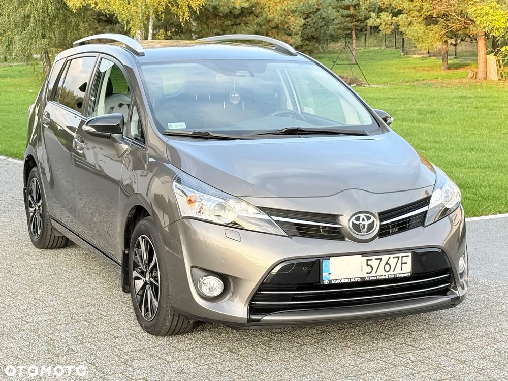 Toyota Verso - 37