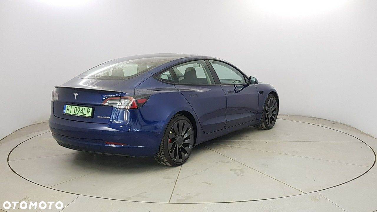 Tesla Model 3 - 7