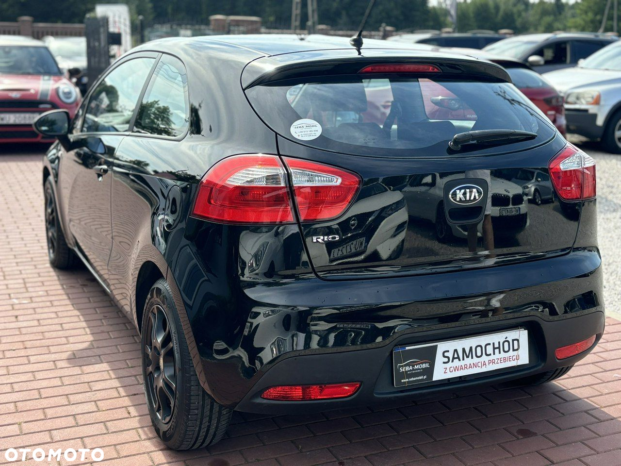 Kia Rio - 10