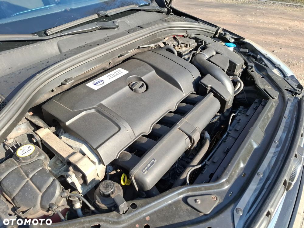 Volvo XC 60 3.2 AWD RDesign - 31