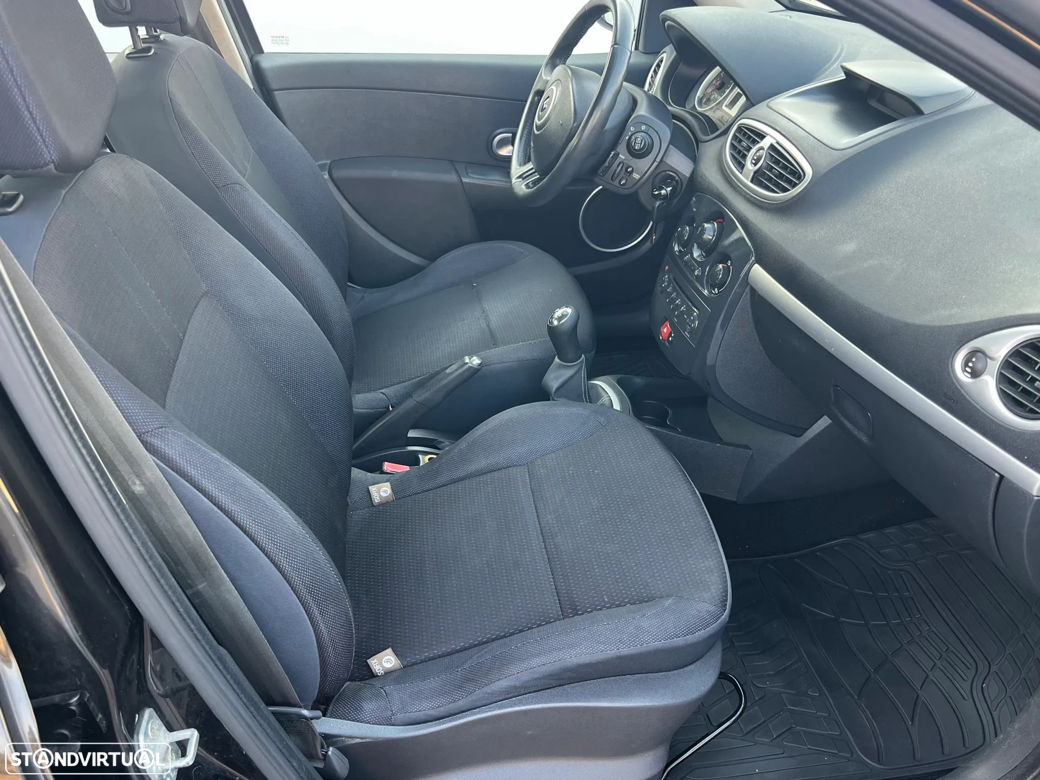 Renault Clio 1.2 16V Confort - 6