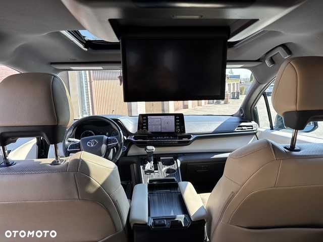 Toyota Sienna - 5