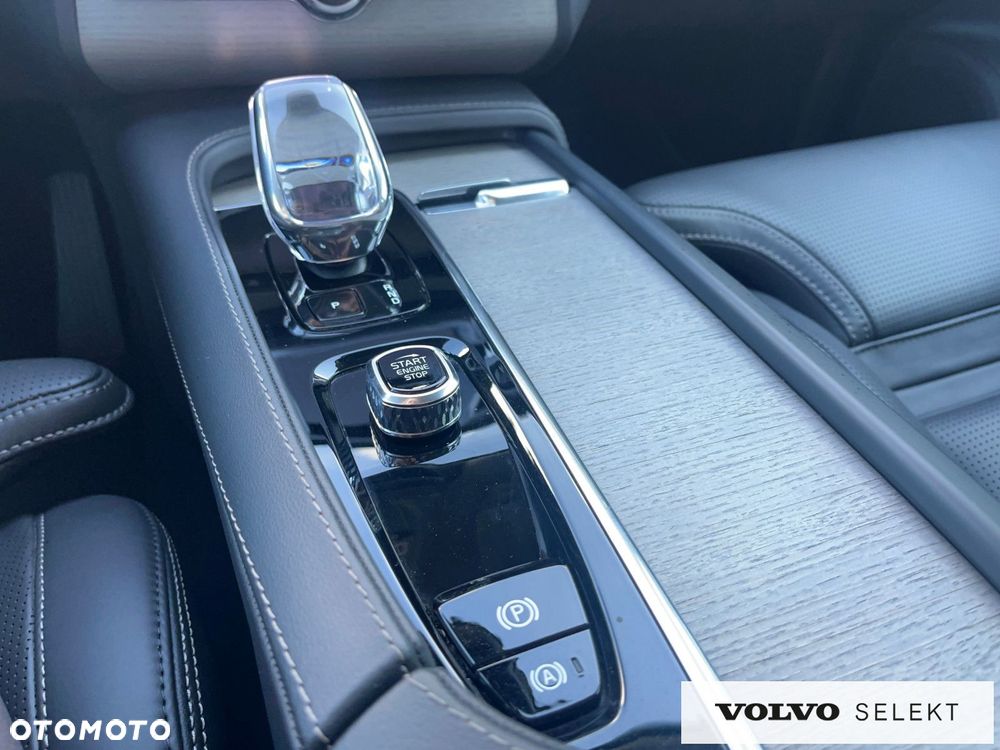 Volvo XC 90 - 21