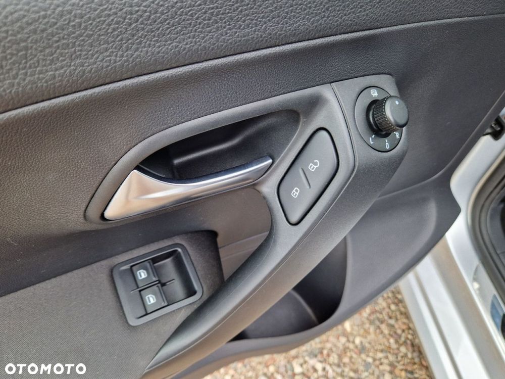 Volkswagen Polo - 9