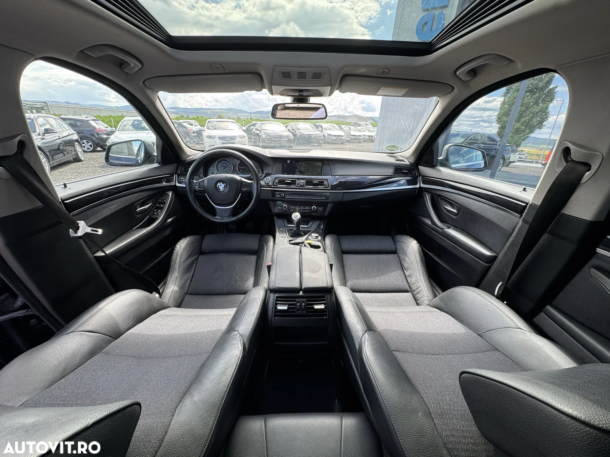 BMW Seria 5 520d - 28