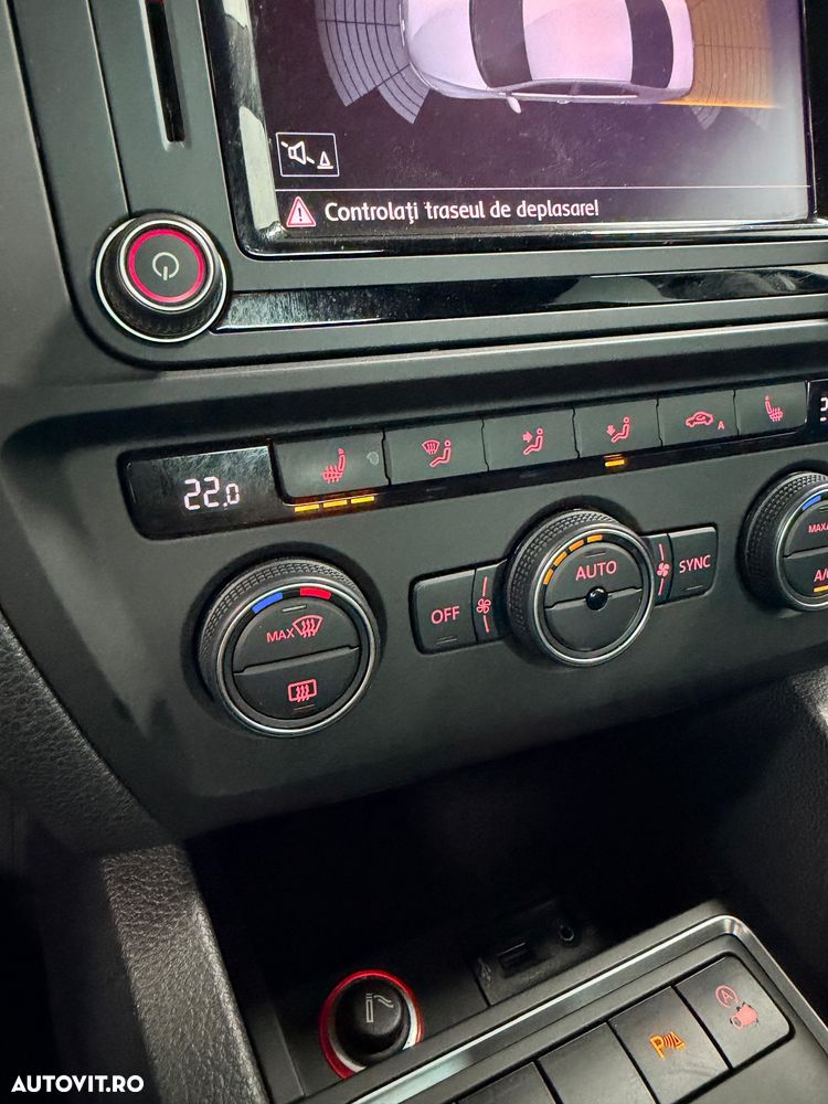 Volkswagen Jetta 2.0 TDI DSG Comfortline - 10