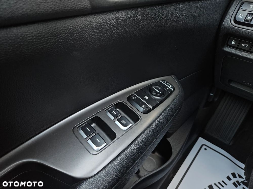 Kia Optima 2.0 M - 25