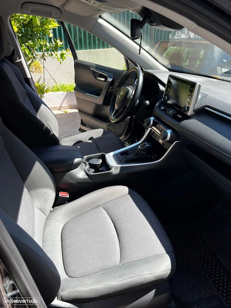 Toyota RAV4 2.5 HDF Comfort - 11