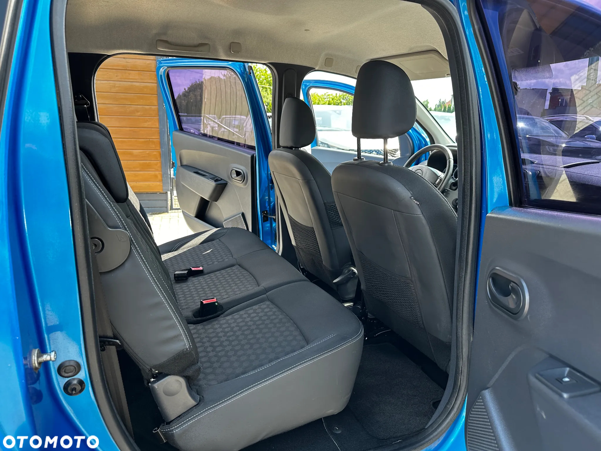 Dacia Lodgy - 23