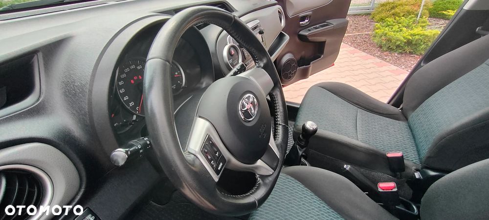 Toyota Yaris 1.0 Luna - 26