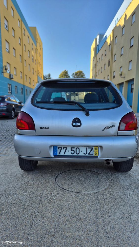 Ford Fiesta 1.25 Techno - 5