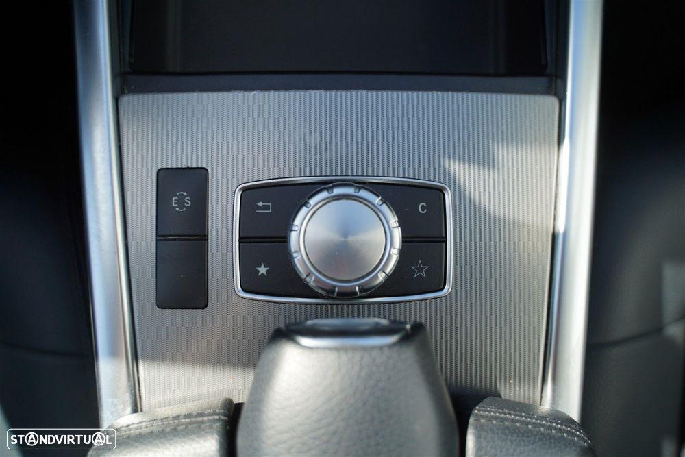 Mercedes-Benz E 220 CDi Avantgarde BE Auto.140g - 23