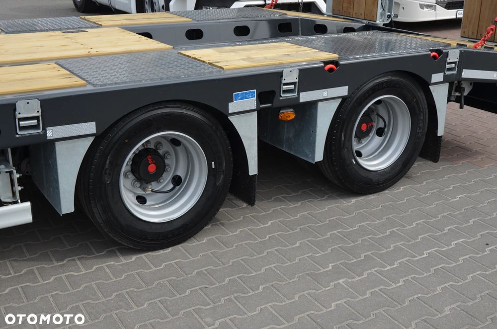 Schwarzmuller NOWA 3-OSIOWA PRZYCZEPA NISKOPODWOZIOWA / SAF / DMC TECH. 30000kg / 2026r - 8